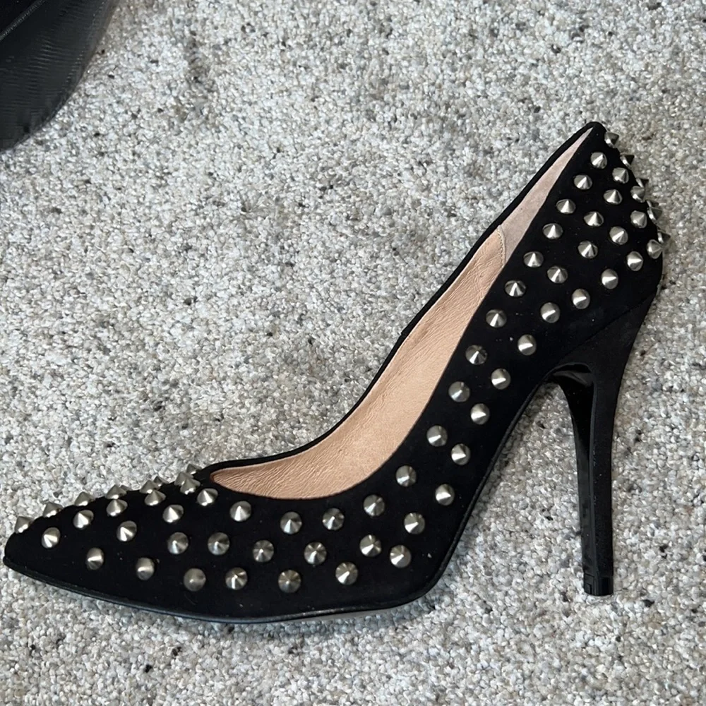 AUTH NIB Steven by Steve Madden Black Superstud Studded Stilleto Pumps US 7